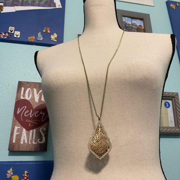 Kendra Scott - Picture 4 of 5